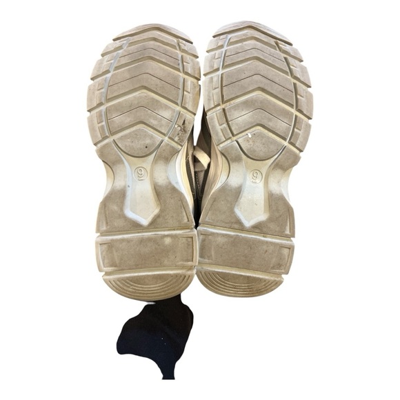 A NEW DAY sneakers - Picture 4 of 6